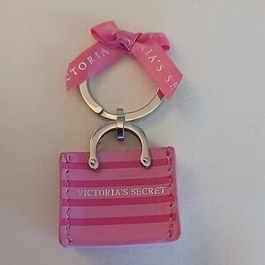 VICTORIA'S SECRET KEYCHAIN